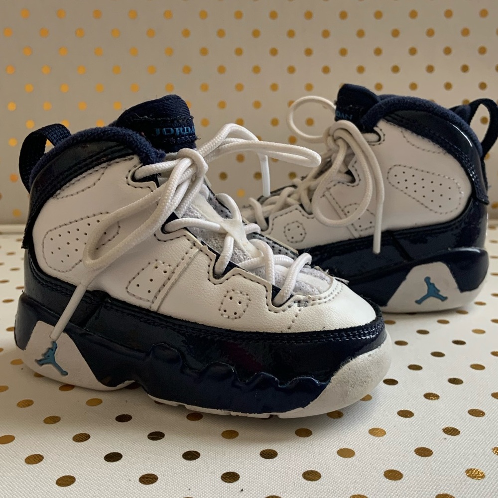 NIKE AIR JORDAN Retro 9